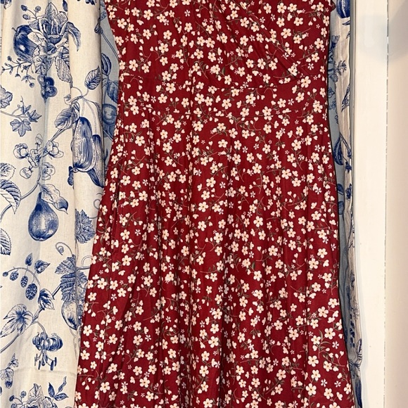Red floral sun dress - Picture 2 of 2